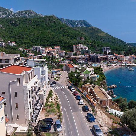 Niki Apartments Przno Sveti Stefan Exterior photo