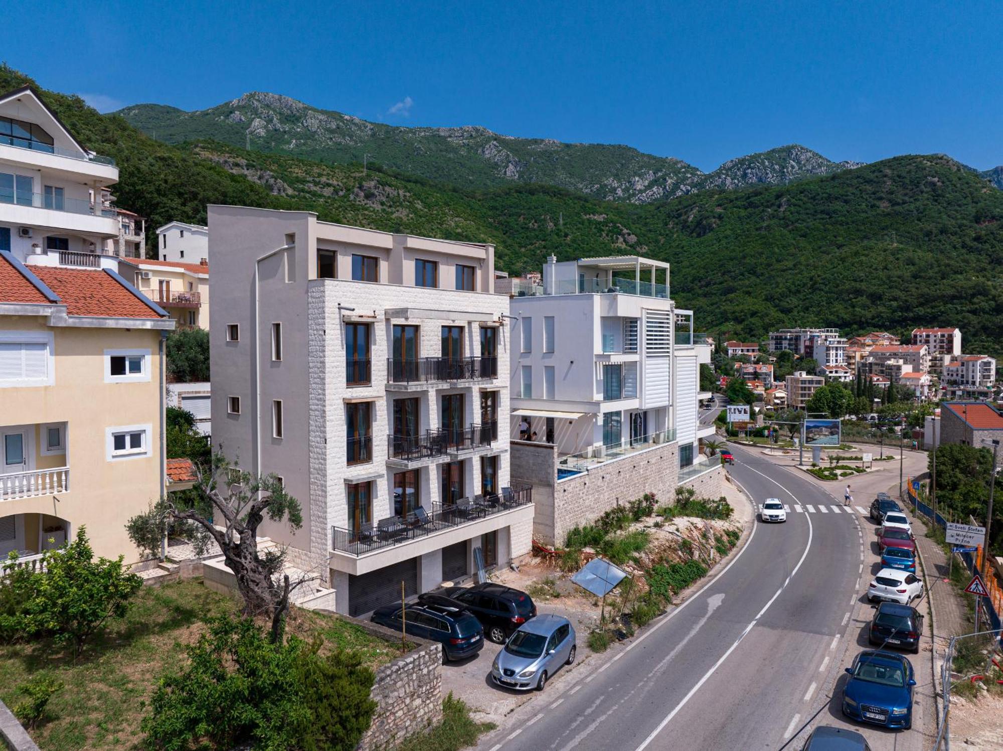 Niki Apartments Przno Sveti Stefan Exterior photo